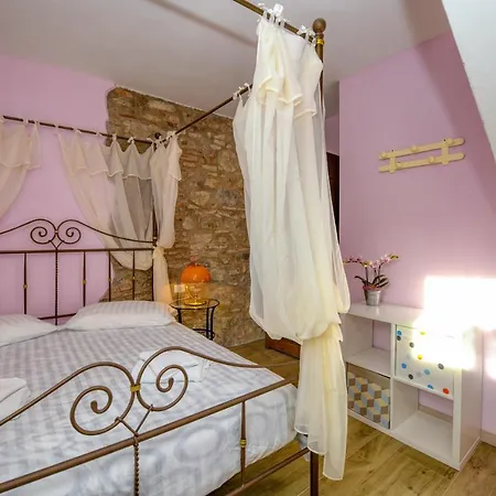 Casa Nel Borgo - Il Picchio Apartment Tremosine