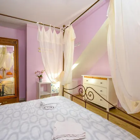 Apartment Casa Nel Borgo - Il Picchio