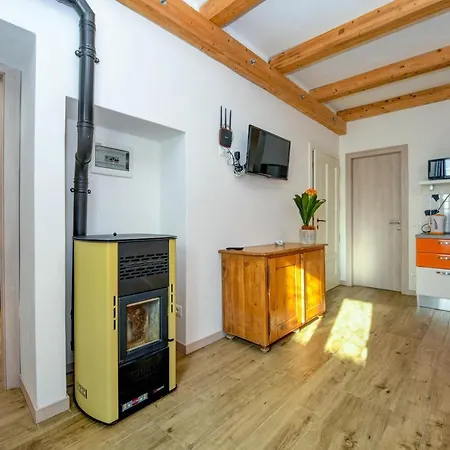 Casa Nel Borgo - Il Picchio * Tremosine